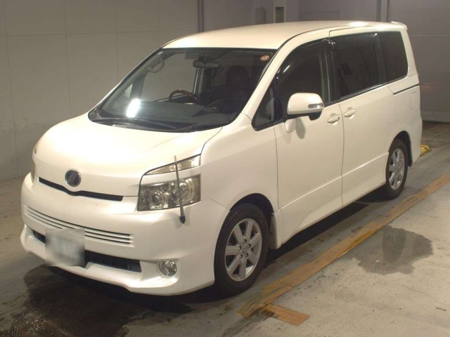 TOYOTA VOXY 2008