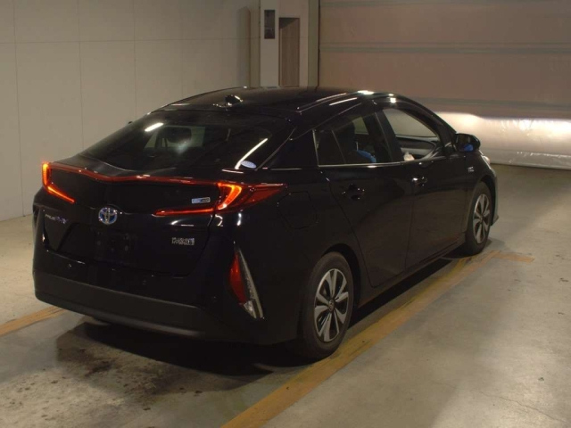 TOYOTA PRIUS PHV 2021