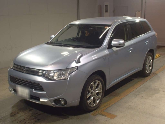 MITSUBISHI OUTLANDER PHEV 2015