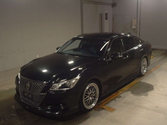 TOYOTA CROWN 2013