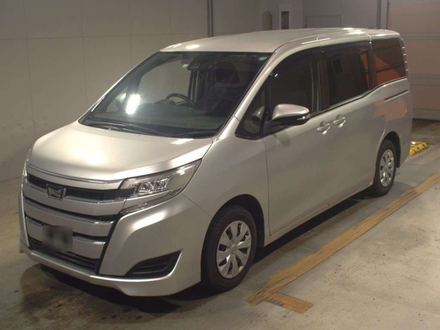 TOYOTA NOAH 2020