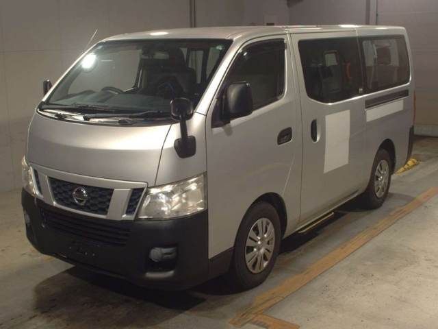 NISSAN CARAVAN 2017