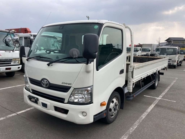 TOYOTA DYNA