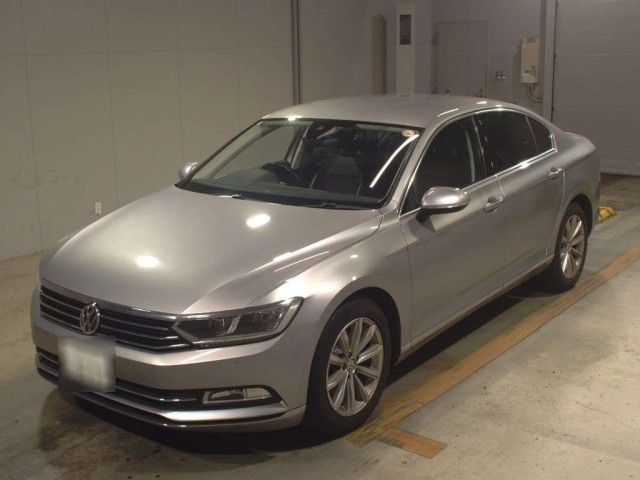 VOLKSWAGEN PASSAT 2018