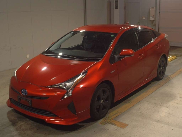 TOYOTA PRIUS 2017