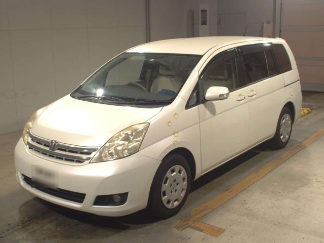 TOYOTA ISIS 2010