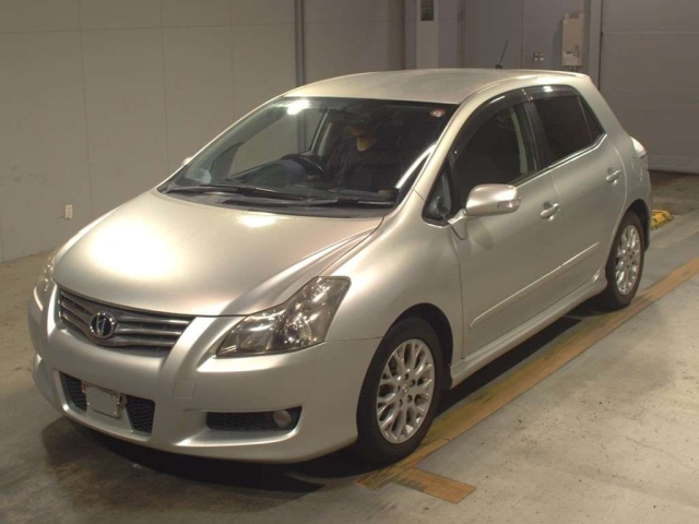 TOYOTA BLADE