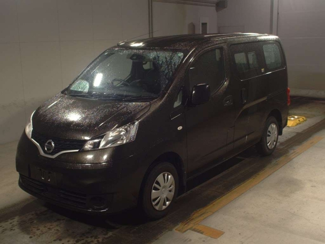 NISSAN NV200 2020