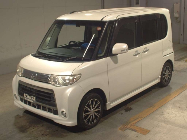 DAIHATSU TANTO 2012