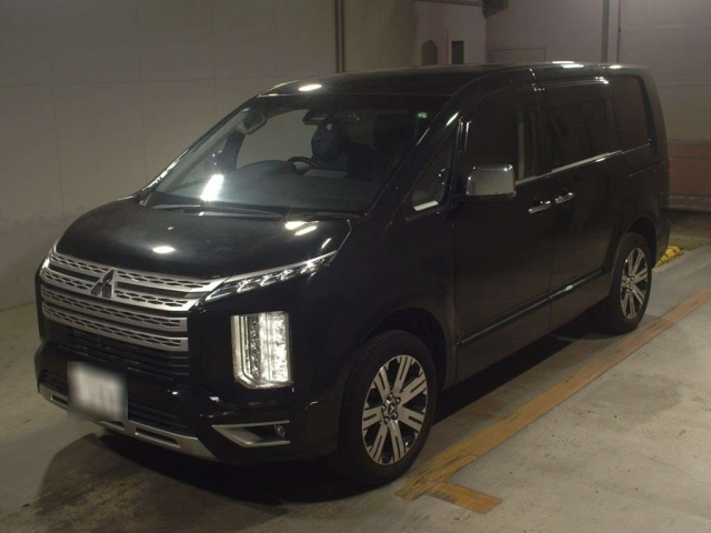 MITSUBISHI DELICA D5