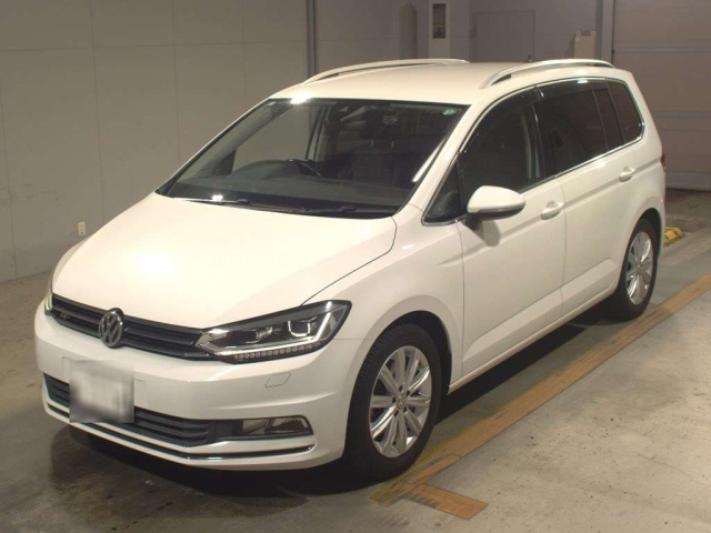 VOLKSWAGEN GOLF TOURAN