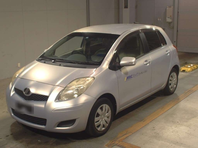 TOYOTA VITZ 2009