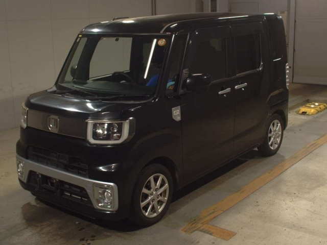 DAIHATSU WAKE 2015