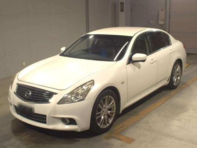 NISSAN SKYLINE