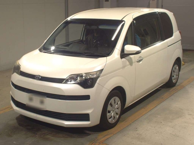 TOYOTA SPADE 2013