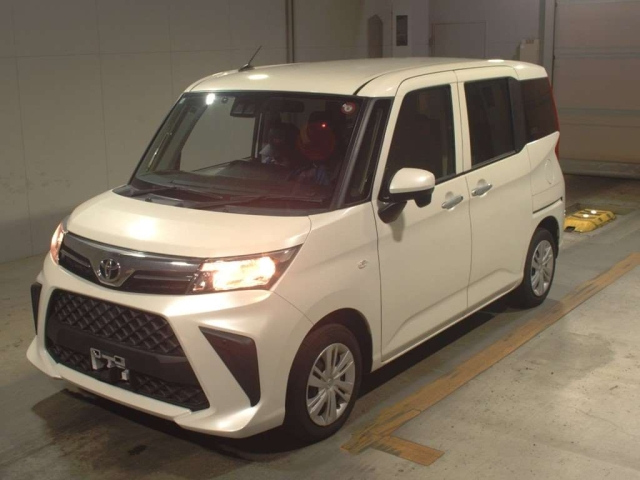 TOYOTA ROOMY 2022