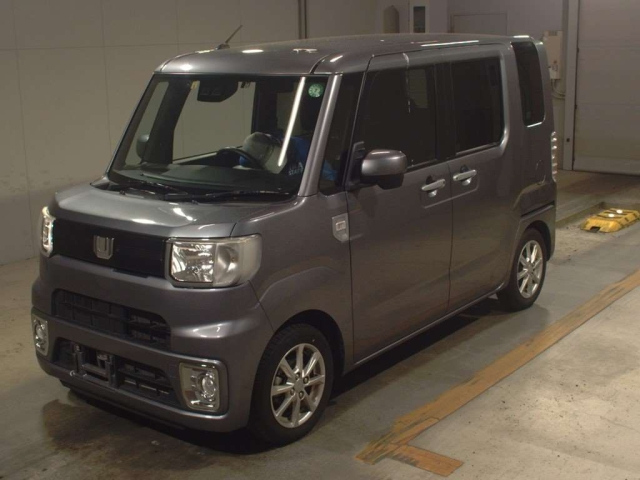 DAIHATSU WAKE 2021
