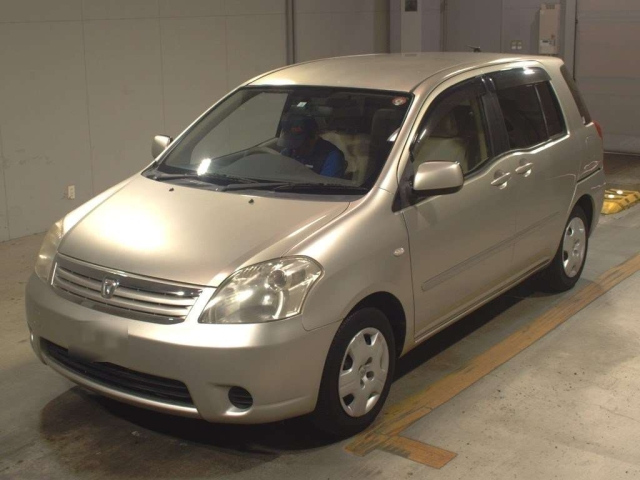 TOYOTA RAUM 2006