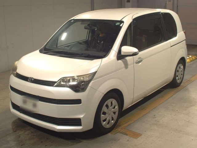 TOYOTA SPADE 2012