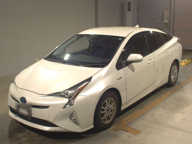 TOYOTA PRIUS 2017