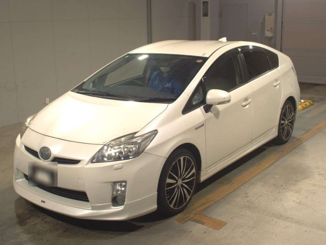 TOYOTA PRIUS 2011