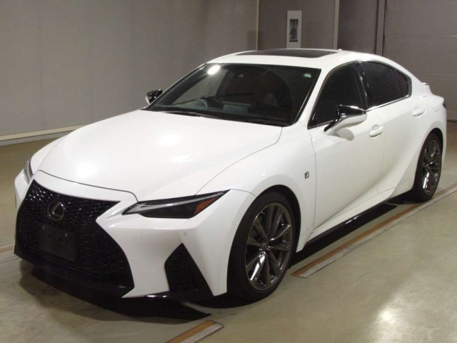 LEXUS IS 2021