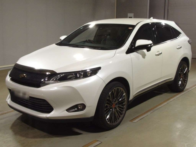TOYOTA HARRIER 2017