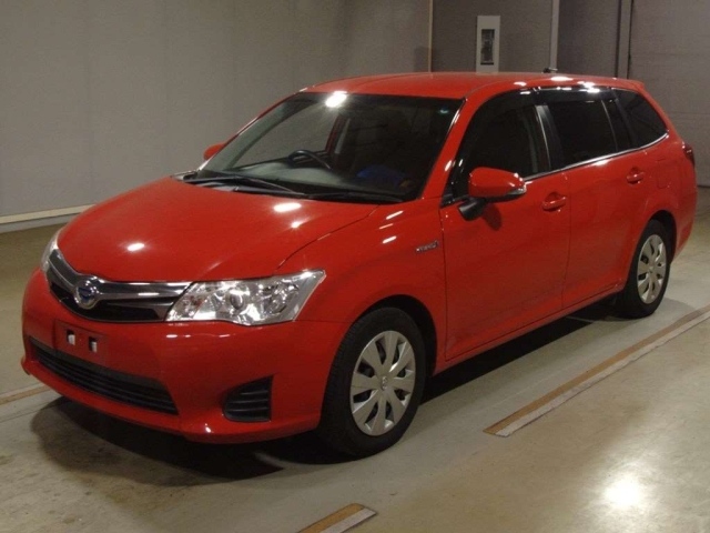 TOYOTA COROLLA FIELDER 2013