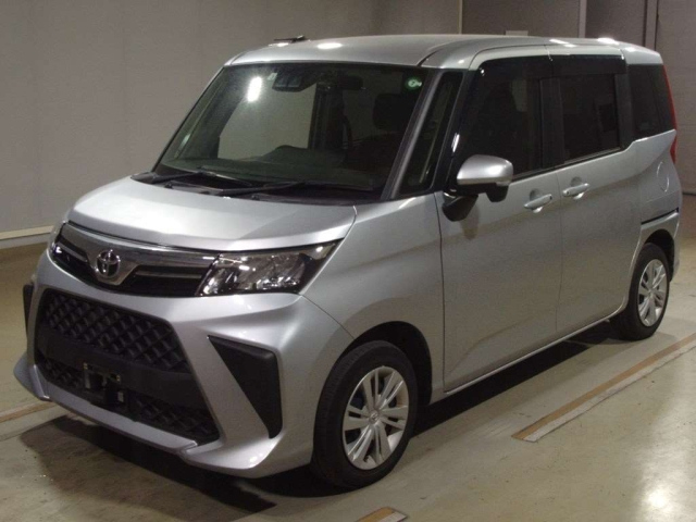 TOYOTA ROOMY 2022
