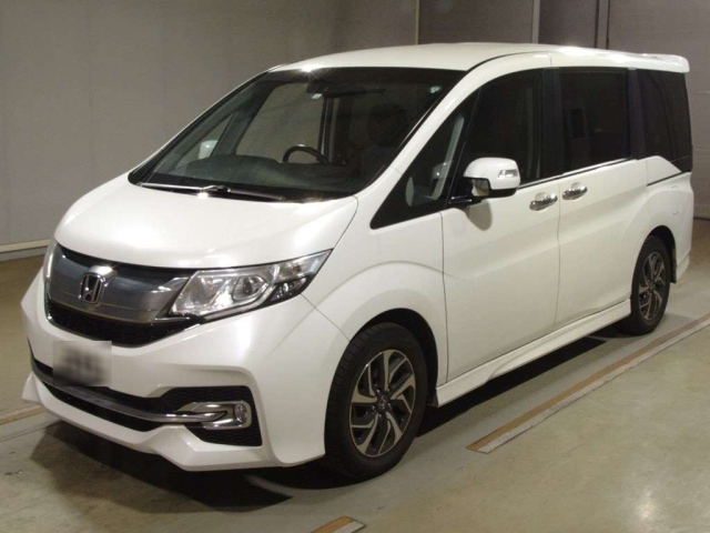 HONDA STEP WAGON 2016