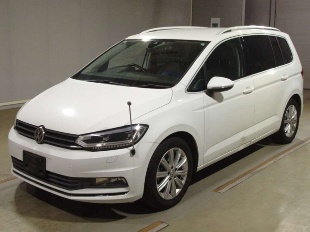 VOLKSWAGEN GOLF TOURAN 2016