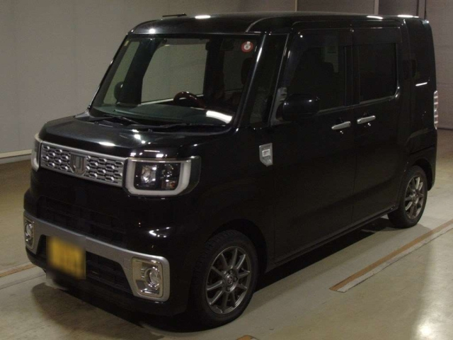 DAIHATSU WAKE 2014