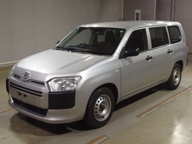 TOYOTA PROBOX 2018