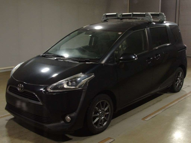 TOYOTA SIENTA 2016