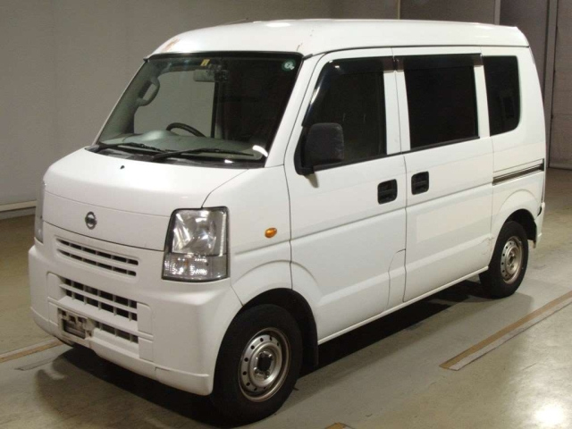 NISSAN CLIPPER VAN 2015