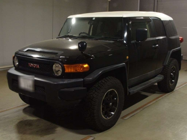 TOYOTA FJ CRUISER 2012