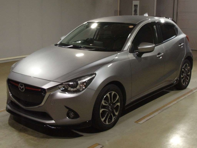 MAZDA DEMIO 2015