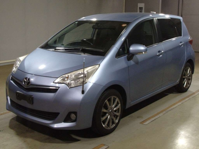 TOYOTA RACTIS 2011