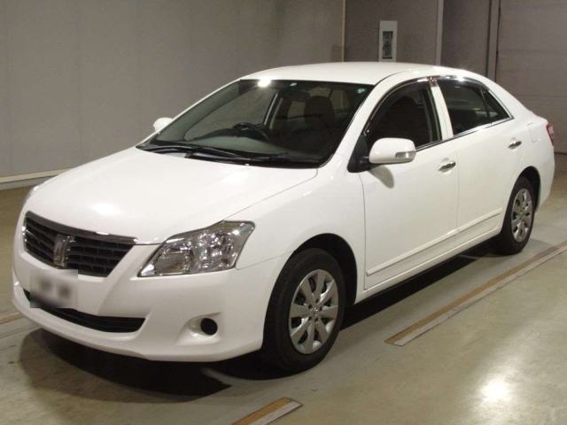 TOYOTA PREMIO 2012