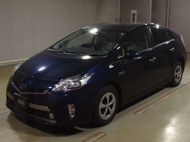 TOYOTA PRIUS PHV