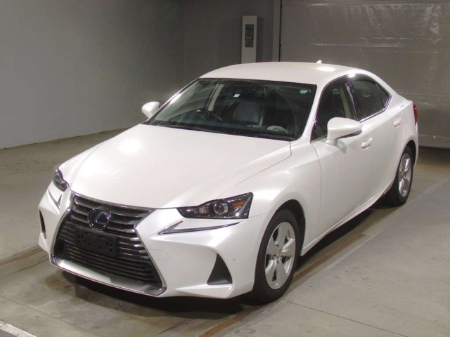 LEXUS IS 2018