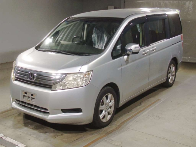 HONDA STEP WAGON 2011