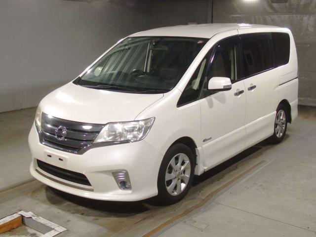 NISSAN SERENA