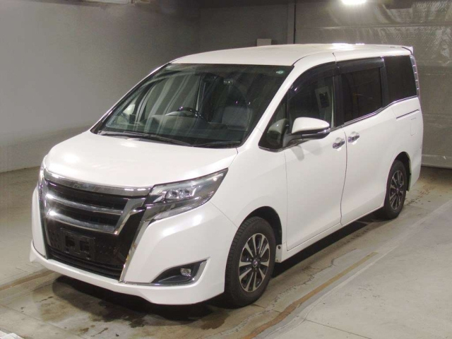 TOYOTA ESQUIRE 2017