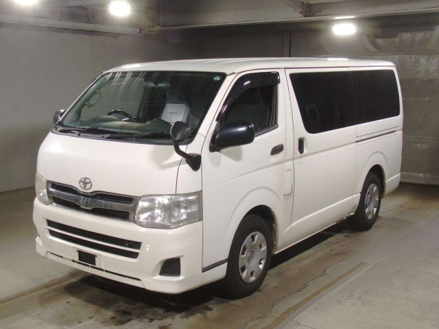 TOYOTA HIACE VAN 2012