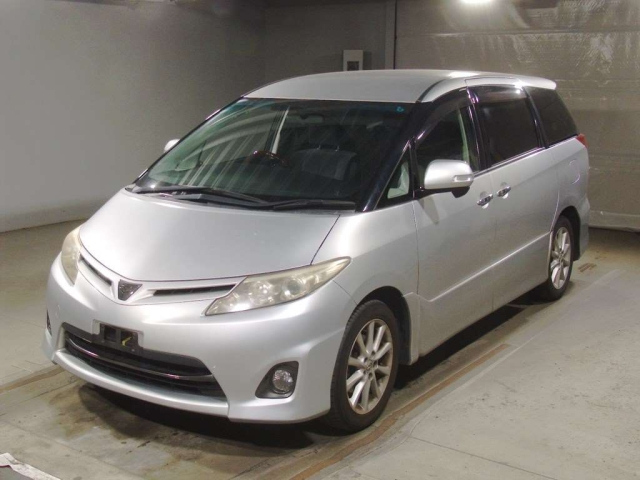 TOYOTA ESTIMA 2010