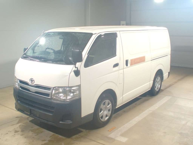 TOYOTA REGIUS ACE VAN 2013