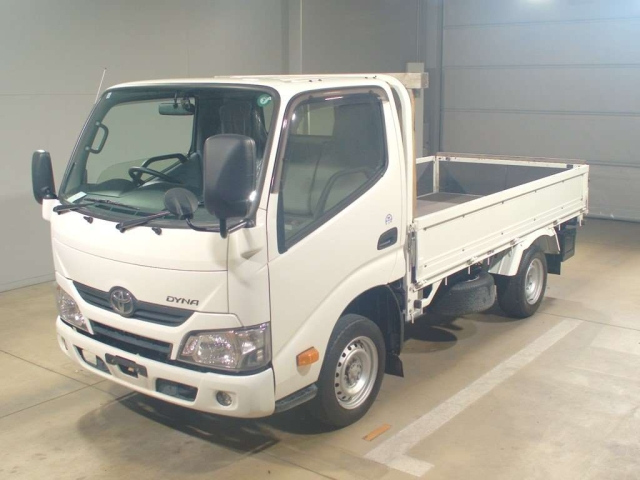 TOYOTA DYNA