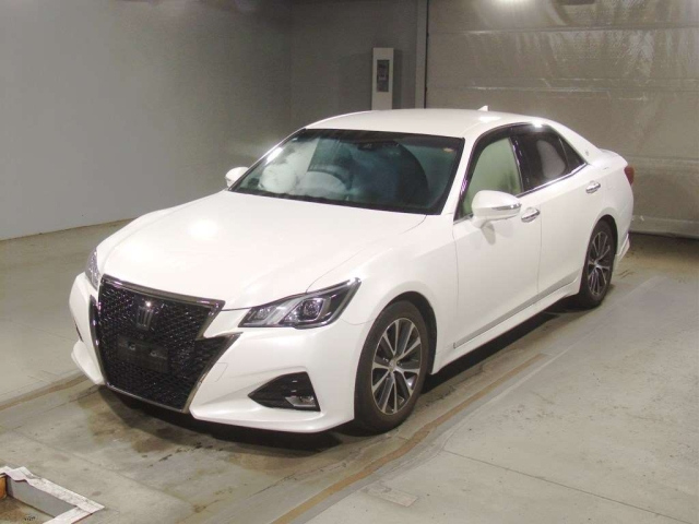 TOYOTA CROWN 2017