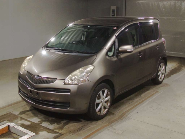 TOYOTA RACTIS 2009